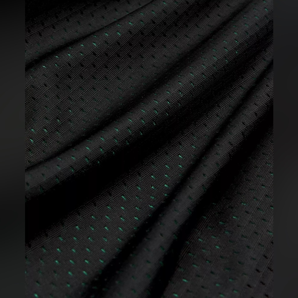 Lululemon Double-Layered Mesh Reversible Tank Top Black Raceway Green Large - Picture 13 of 13